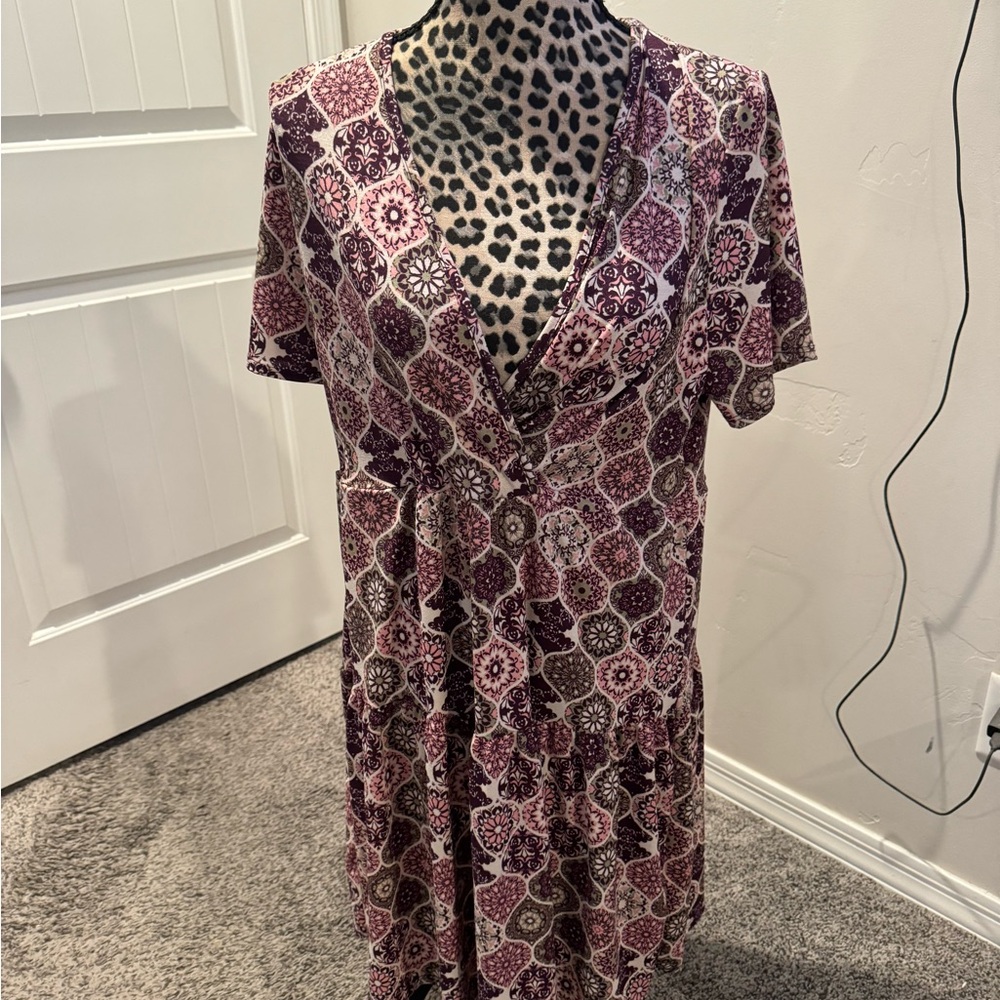 Espresso Los Angeles woman’s dress. NWT size medium.